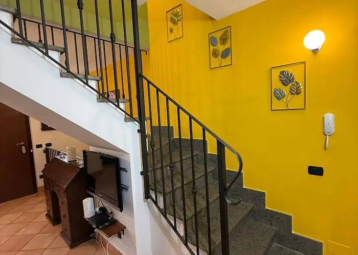 Casa de férias Casetta Romana Ampia Con Giardino & Parcheggio Tranquilla Zona Borghesiana Metro C *