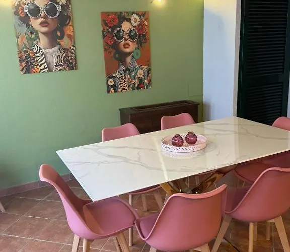 Casa de férias Casetta Romana Ampia Con Giardino & Parcheggio Tranquilla Zona Borghesiana Metro C